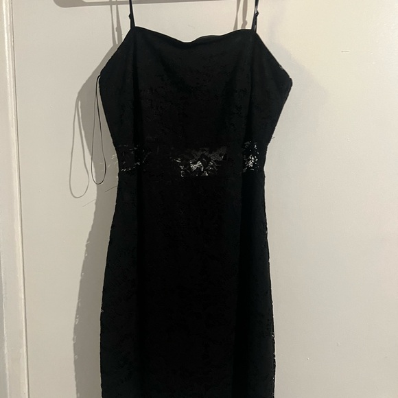 Size Small - Picture 1 of 3